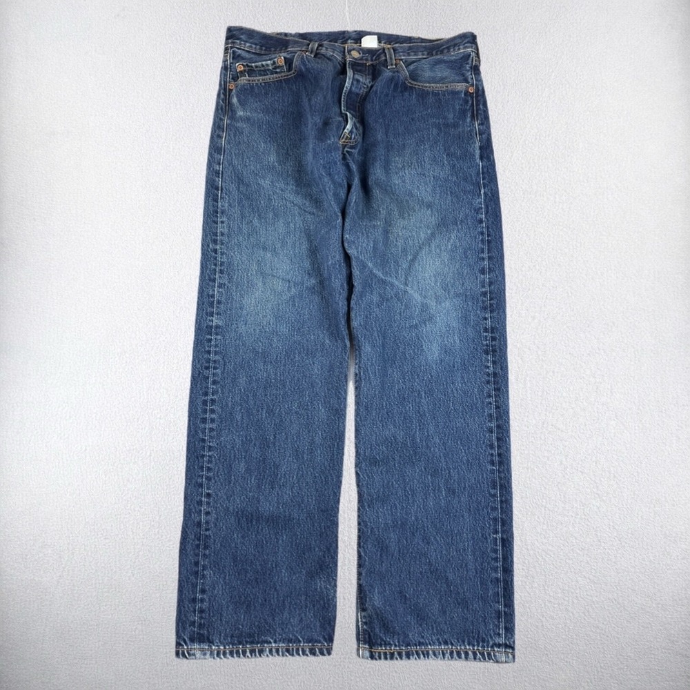 Vintage Levis 501 Jeans Mens 34x32 Blue Straight Leg Button Fly Denim Pants 90s